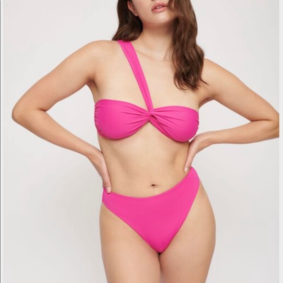 Pink bikini top from Dynamite, size L - Picture 3 of 3